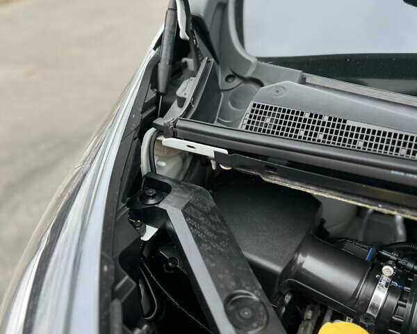 Белый Рено Трафик, объемом двигателя 2 л и пробегом 168 тыс. км за 18950 $, фото 29 на Automoto.ua