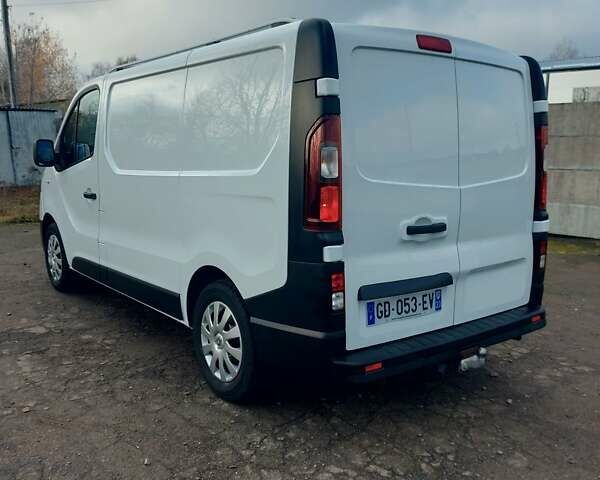 Белый Рено Трафик, объемом двигателя 2 л и пробегом 185 тыс. км за 17300 $, фото 11 на Automoto.ua