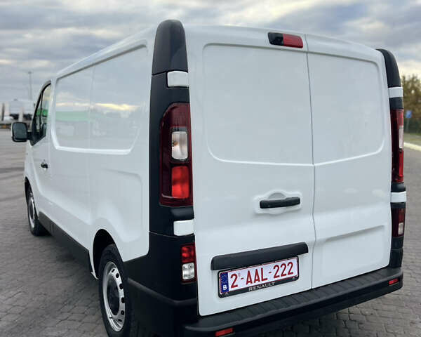 Белый Рено Трафик, объемом двигателя 2 л и пробегом 201 тыс. км за 16200 $, фото 16 на Automoto.ua