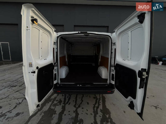 Белый Рено Трафик, объемом двигателя 2 л и пробегом 118 тыс. км за 18700 $, фото 29 на Automoto.ua