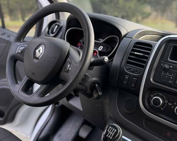 Білий Рено Трафік, об'ємом двигуна 1.6 л та пробігом 206 тис. км за 16100 $, фото 36 на Automoto.ua