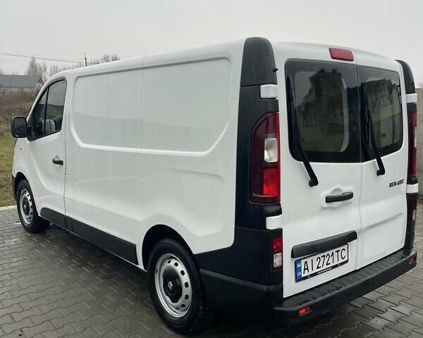 Білий Рено Трафік, об'ємом двигуна 2 л та пробігом 45 тис. км за 18900 $, фото 4 на Automoto.ua