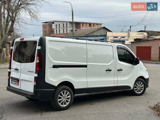 Білий Рено Трафік, об'ємом двигуна 2 л та пробігом 207 тис. км за 18100 $, фото 10 на Automoto.ua