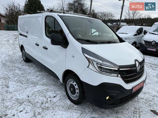 Белый Рено Трафик, объемом двигателя 2 л и пробегом 50 тыс. км за 21300 $, фото 7 на Automoto.ua