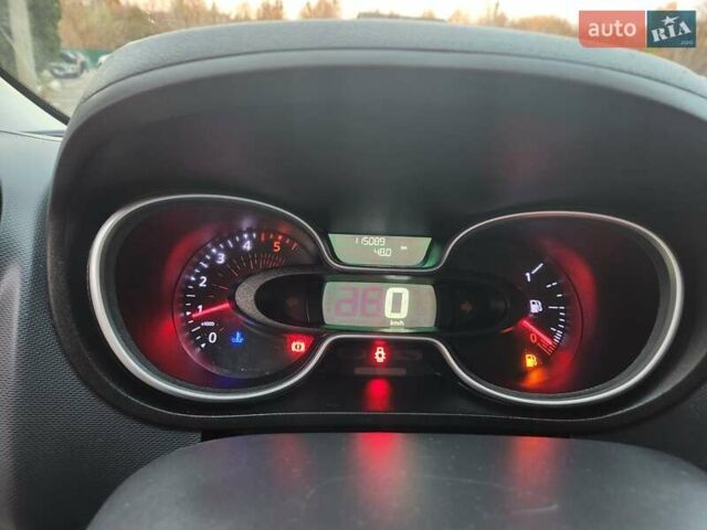 Белый Рено Трафик, объемом двигателя 2 л и пробегом 115 тыс. км за 18500 $, фото 12 на Automoto.ua