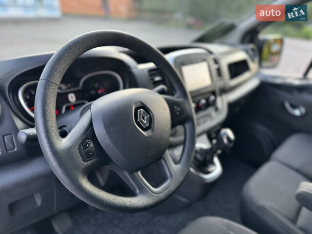 Белый Рено Трафик, объемом двигателя 2 л и пробегом 96 тыс. км за 20550 $, фото 19 на Automoto.ua
