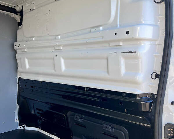 Білий Рено Трафік, об'ємом двигуна 2 л та пробігом 186 тис. км за 20500 $, фото 40 на Automoto.ua