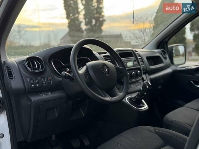 Білий Рено Трафік, об'ємом двигуна 1.6 л та пробігом 206 тис. км за 16100 $, фото 56 на Automoto.ua