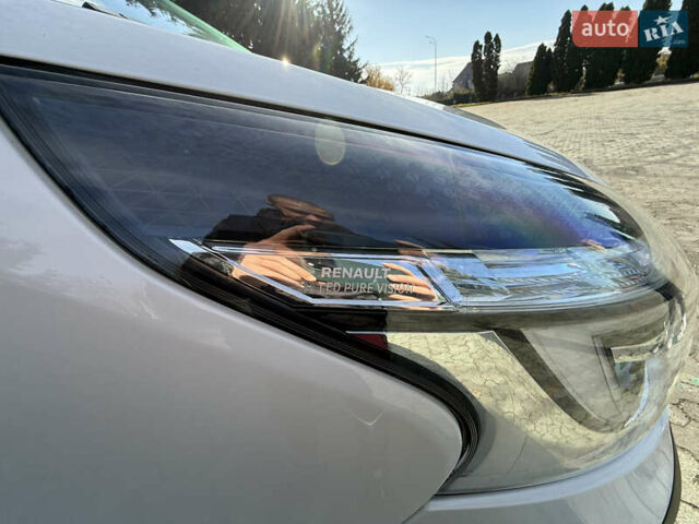 Белый Рено Трафик, объемом двигателя 2 л и пробегом 185 тыс. км за 16250 $, фото 22 на Automoto.ua