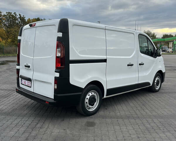 Белый Рено Трафик, объемом двигателя 2 л и пробегом 201 тыс. км за 16200 $, фото 10 на Automoto.ua