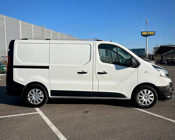 Білий Рено Трафік, об'ємом двигуна 2 л та пробігом 186 тис. км за 20500 $, фото 1 на Automoto.ua