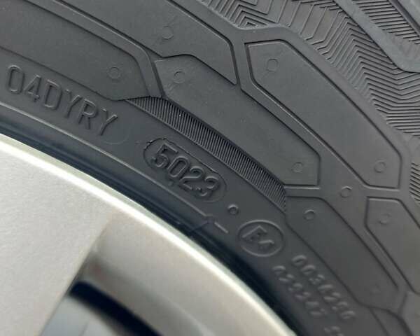 Белый Рено Трафик, объемом двигателя 2 л и пробегом 185 тыс. км за 17300 $, фото 24 на Automoto.ua