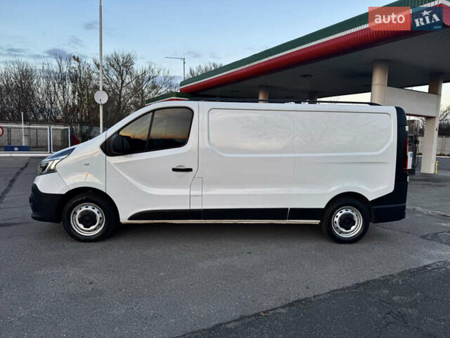 Белый Рено Трафик, объемом двигателя 2 л и пробегом 96 тыс. км за 20550 $, фото 10 на Automoto.ua