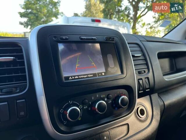 Білий Рено Трафік, об'ємом двигуна 2 л та пробігом 264 тис. км за 15900 $, фото 33 на Automoto.ua