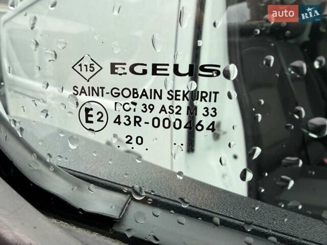 Белый Рено Трафик, объемом двигателя 2 л и пробегом 173 тыс. км за 18800 $, фото 31 на Automoto.ua