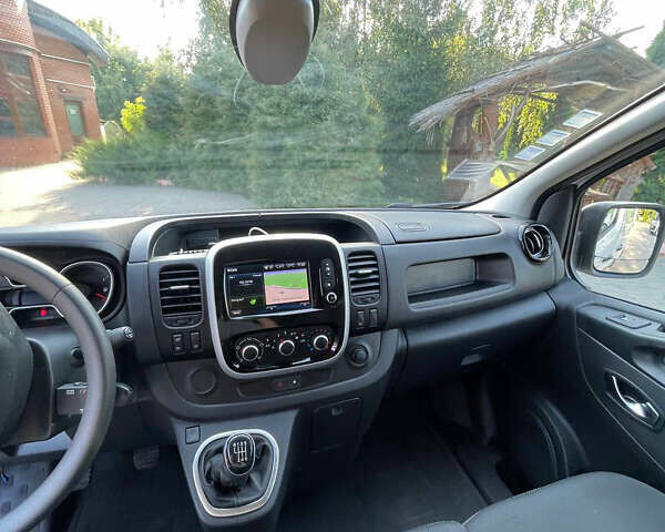 Белый Рено Трафик, объемом двигателя 2 л и пробегом 177 тыс. км за 14700 $, фото 4 на Automoto.ua