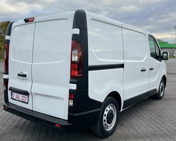 Белый Рено Трафик, объемом двигателя 2 л и пробегом 201 тыс. км за 16200 $, фото 12 на Automoto.ua