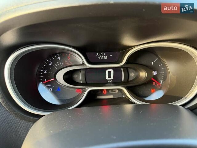 Белый Рено Трафик, объемом двигателя 2 л и пробегом 36 тыс. км за 20550 $, фото 13 на Automoto.ua