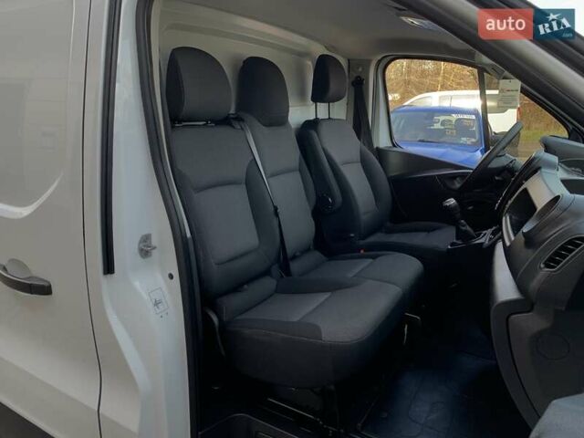 Білий Рено Трафік, об'ємом двигуна 2 л та пробігом 209 тис. км за 16955 $, фото 34 на Automoto.ua