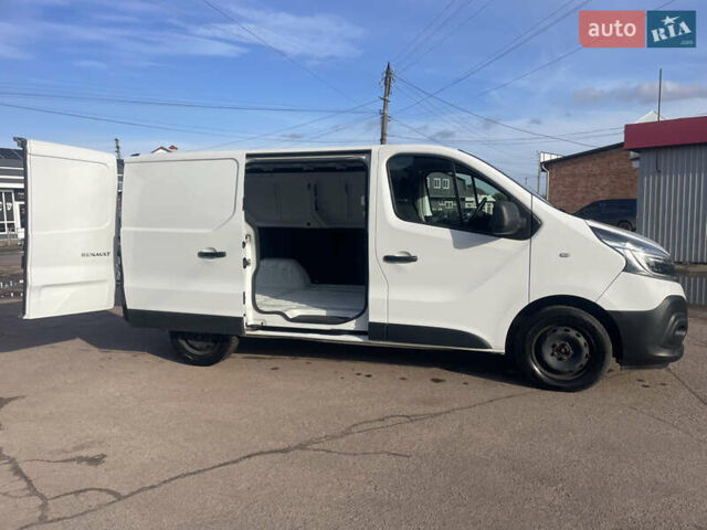 Белый Рено Трафик, объемом двигателя 2 л и пробегом 208 тыс. км за 14500 $, фото 14 на Automoto.ua