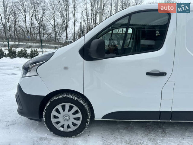 Білий Рено Трафік, об'ємом двигуна 2 л та пробігом 140 тис. км за 17500 $, фото 22 на Automoto.ua