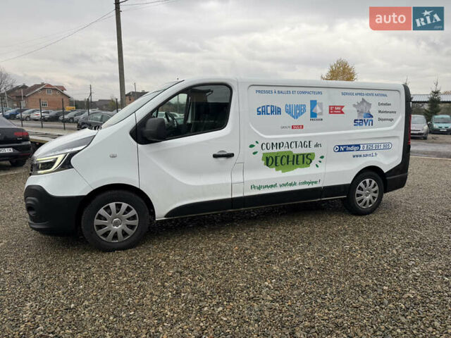 Белый Рено Трафик, объемом двигателя 2 л и пробегом 250 тыс. км за 16250 $, фото 3 на Automoto.ua