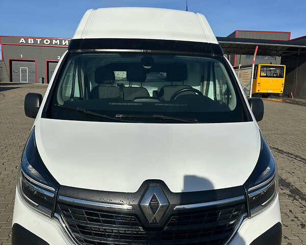 Білий Рено Трафік, об'ємом двигуна 0 л та пробігом 1000 тис. км за 21600 $, фото 2 на Automoto.ua