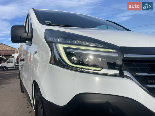 Белый Рено Трафик, объемом двигателя 2 л и пробегом 208 тыс. км за 14500 $, фото 8 на Automoto.ua