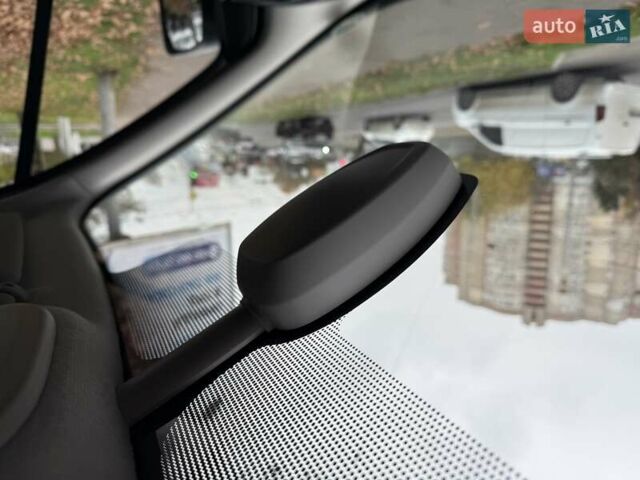 Белый Рено Трафик, объемом двигателя 2 л и пробегом 166 тыс. км за 19700 $, фото 21 на Automoto.ua