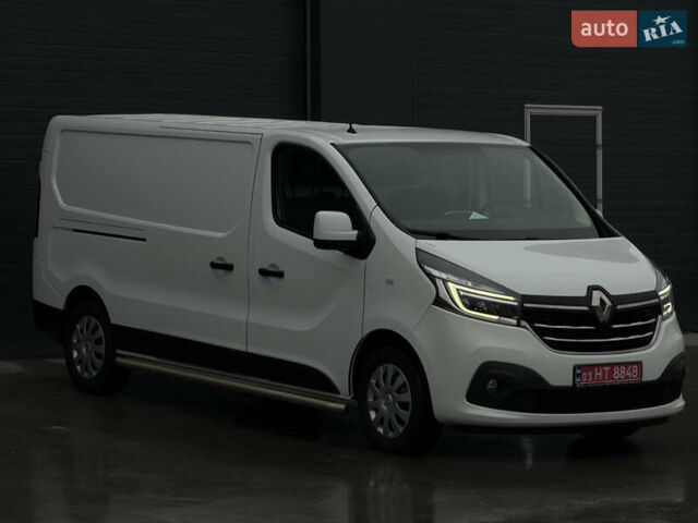 Белый Рено Трафик, объемом двигателя 2 л и пробегом 217 тыс. км за 18800 $, фото 4 на Automoto.ua