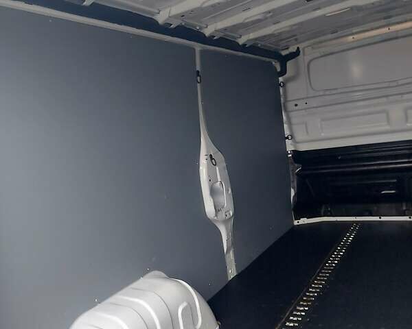 Білий Рено Трафік, об'ємом двигуна 2 л та пробігом 187 тис. км за 16700 $, фото 40 на Automoto.ua