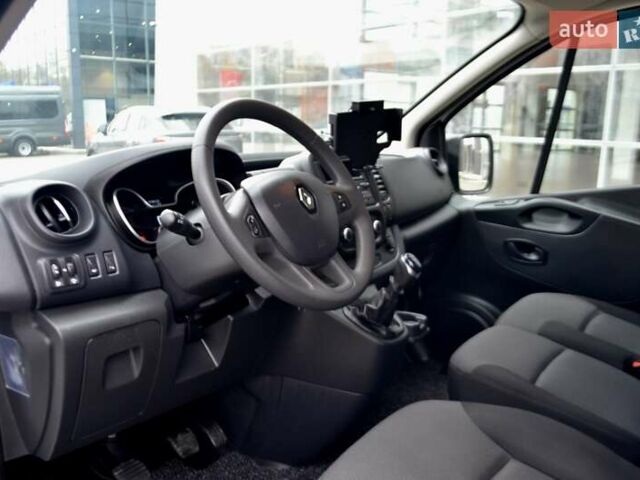 Белый Рено Трафик, объемом двигателя 2 л и пробегом 236 тыс. км за 16900 $, фото 84 на Automoto.ua