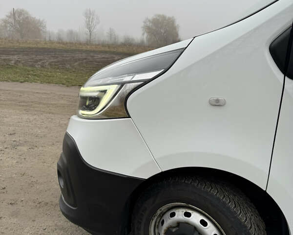 Білий Рено Трафік, об'ємом двигуна 2 л та пробігом 116 тис. км за 19450 $, фото 8 на Automoto.ua