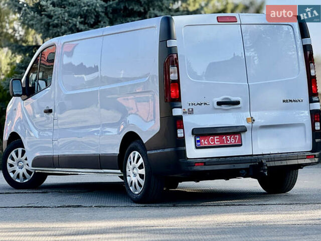 Белый Рено Трафик, объемом двигателя 2 л и пробегом 182 тыс. км за 17673 $, фото 14 на Automoto.ua