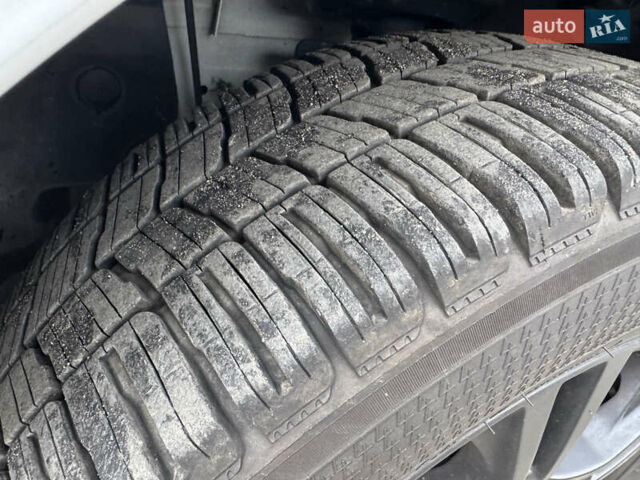 Белый Рено Трафик, объемом двигателя 2 л и пробегом 76 тыс. км за 17700 $, фото 27 на Automoto.ua