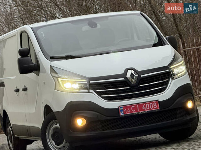 Белый Рено Трафик, объемом двигателя 2 л и пробегом 116 тыс. км за 17700 $, фото 16 на Automoto.ua