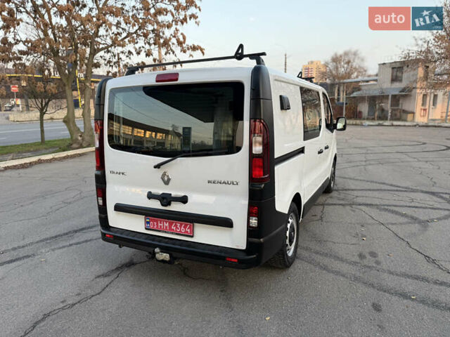 Белый Рено Трафик, объемом двигателя 2 л и пробегом 130 тыс. км за 18999 $, фото 16 на Automoto.ua