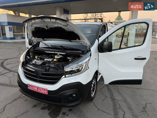 Белый Рено Трафик, объемом двигателя 2 л и пробегом 130 тыс. км за 18999 $, фото 118 на Automoto.ua