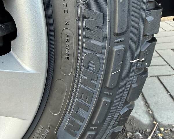 Білий Рено Трафік, об'ємом двигуна 2 л та пробігом 200 тис. км за 18900 $, фото 36 на Automoto.ua