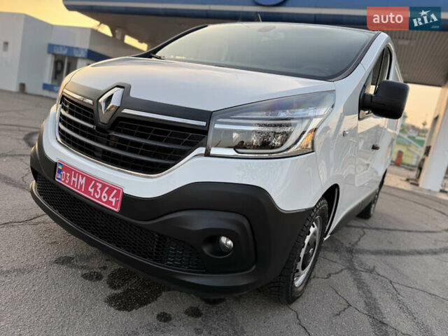 Белый Рено Трафик, объемом двигателя 2 л и пробегом 130 тыс. км за 18999 $, фото 33 на Automoto.ua
