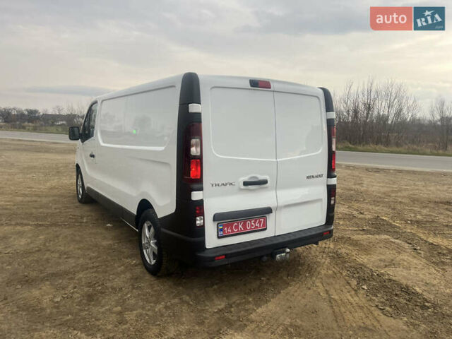 Білий Рено Трафік, об'ємом двигуна 2 л та пробігом 150 тис. км за 16950 $, фото 8 на Automoto.ua