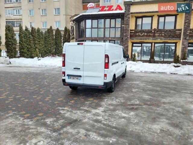 Білий Рено Трафік, об'ємом двигуна 2 л та пробігом 180 тис. км за 15300 $, фото 3 на Automoto.ua