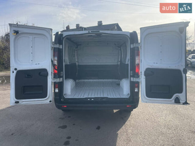 Белый Рено Трафик, объемом двигателя 2 л и пробегом 208 тыс. км за 14500 $, фото 13 на Automoto.ua