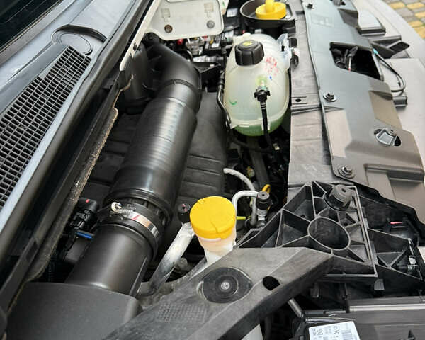 Белый Рено Трафик, объемом двигателя 2 л и пробегом 213 тыс. км за 16900 $, фото 36 на Automoto.ua