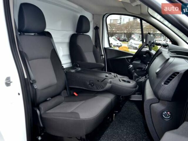 Белый Рено Трафик, объемом двигателя 2 л и пробегом 236 тыс. км за 16900 $, фото 131 на Automoto.ua