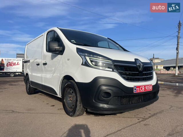 Белый Рено Трафик, объемом двигателя 2 л и пробегом 208 тыс. км за 14500 $, фото 2 на Automoto.ua