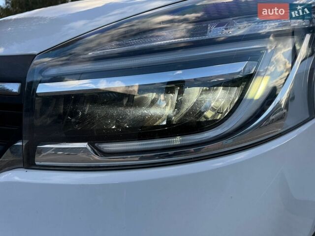 Білий Рено Трафік, об'ємом двигуна 2 л та пробігом 230 тис. км за 15500 $, фото 16 на Automoto.ua