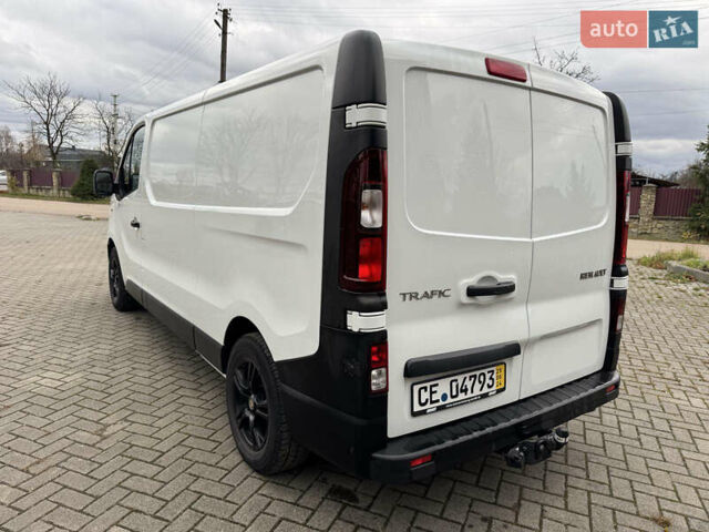 Белый Рено Трафик, объемом двигателя 2 л и пробегом 76 тыс. км за 17700 $, фото 7 на Automoto.ua