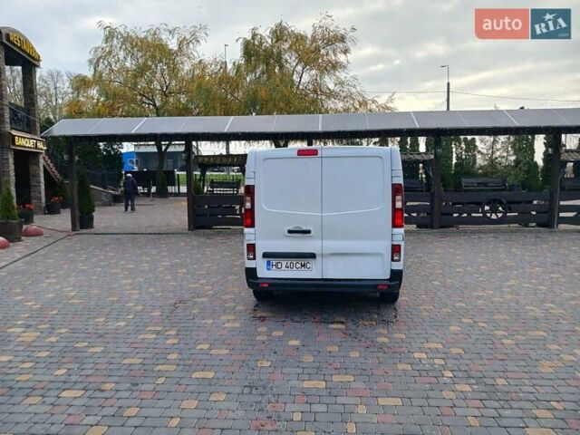 Белый Рено Трафик, объемом двигателя 2 л и пробегом 230 тыс. км за 14200 $, фото 2 на Automoto.ua