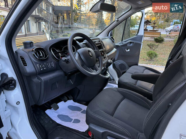 Белый Рено Трафик, объемом двигателя 2 л и пробегом 115 тыс. км за 19500 $, фото 40 на Automoto.ua